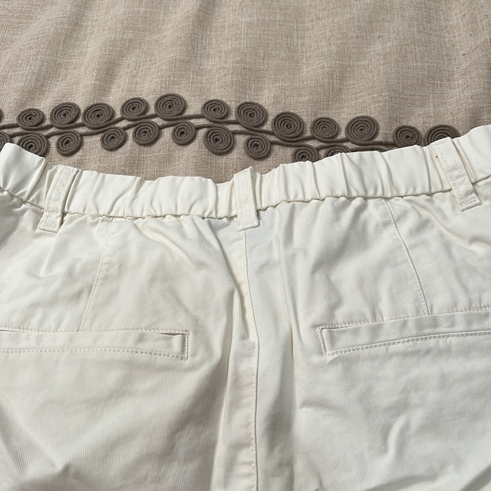 GAP Off White High Rise Pleated Khaki Shorts/NWT/12 - Picture 12 of 12